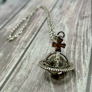 VIVIENNE WESTWOOD *AS IS, NEEDS FIXING!* Orb Rhinestone Silver Pendant Necklace